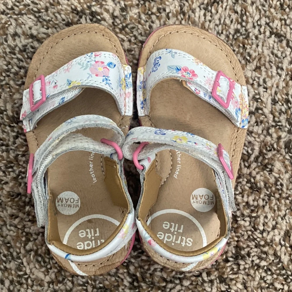 Stride Rite Sandals - Picture 2 of 5